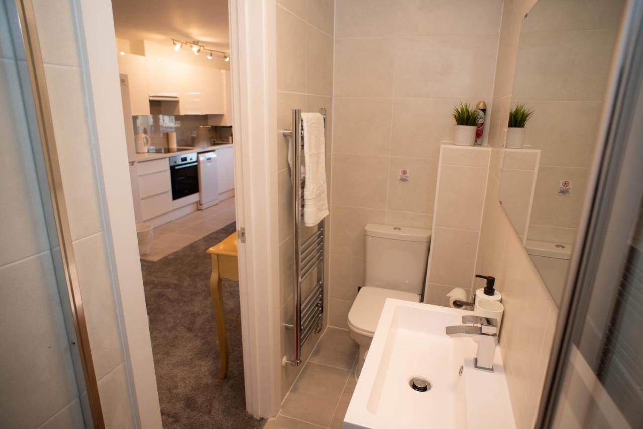 Walnut Flats-F4, 2-Bedroom With Ensuite - Parking, Netflix, Wifi - Close To Oxford, Bicester & Blenheim Palace Кідлінґтон Екстер'єр фото