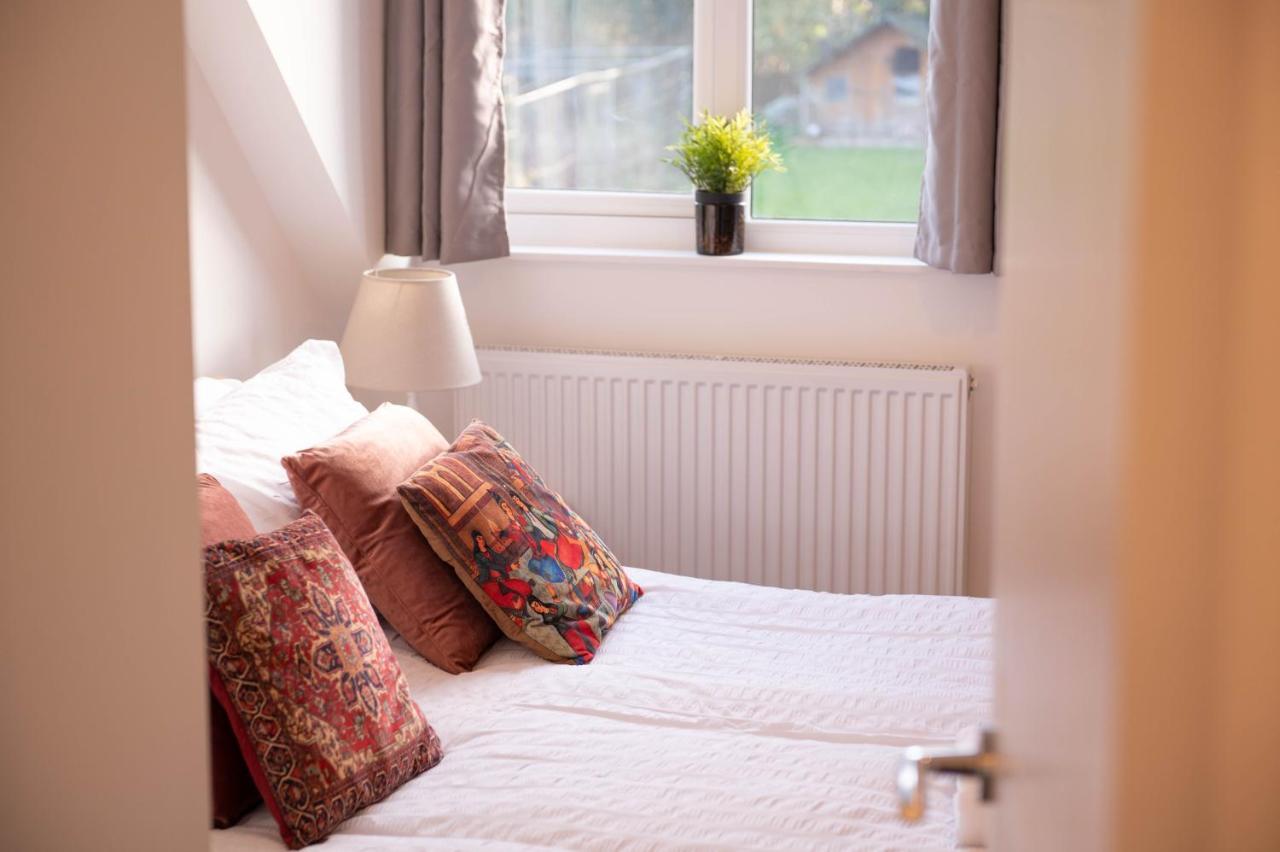 Walnut Flats-F4, 2-Bedroom With Ensuite - Parking, Netflix, Wifi - Close To Oxford, Bicester & Blenheim Palace Кідлінґтон Екстер'єр фото