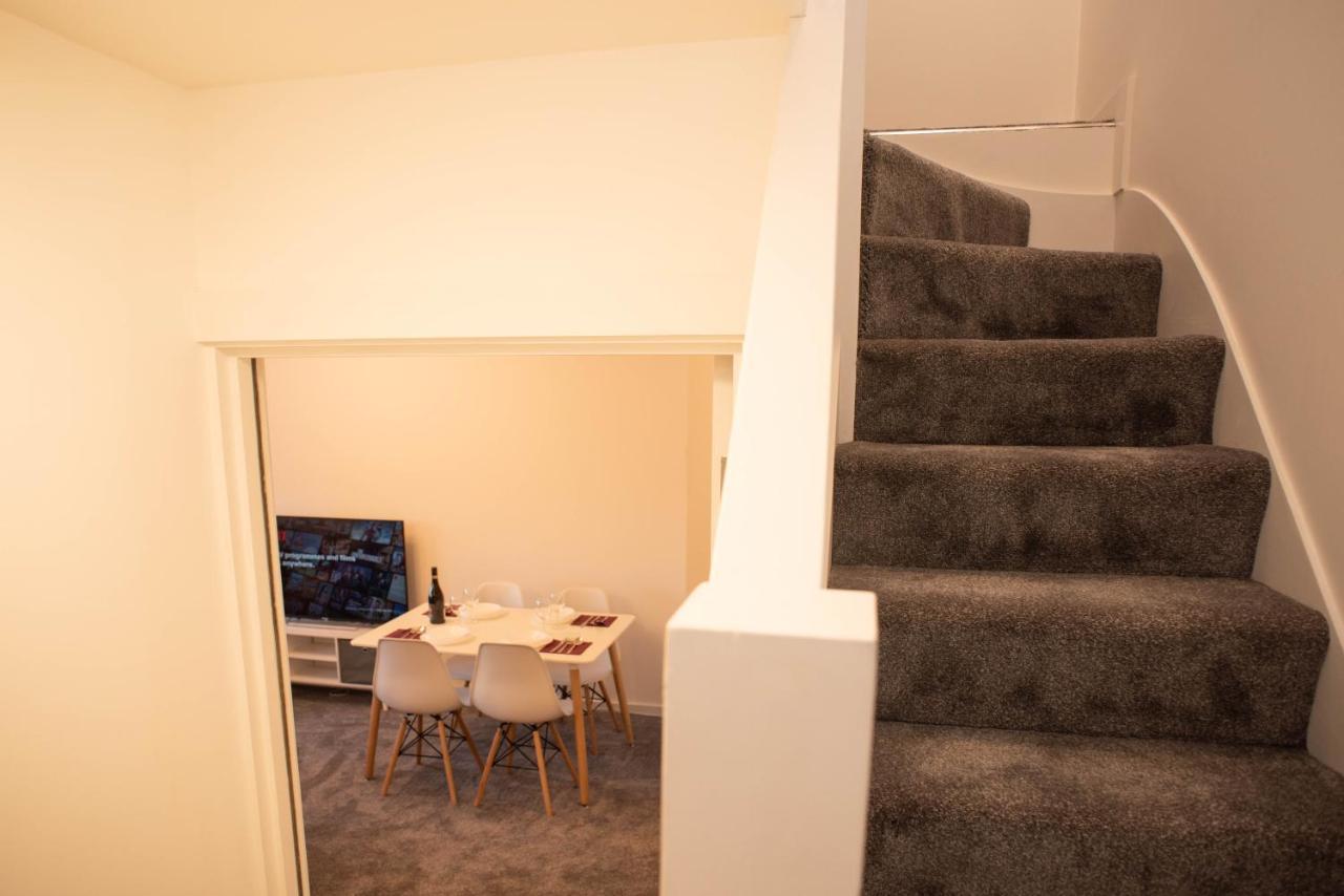 Walnut Flats-F4, 2-Bedroom With Ensuite - Parking, Netflix, Wifi - Close To Oxford, Bicester & Blenheim Palace Кідлінґтон Екстер'єр фото