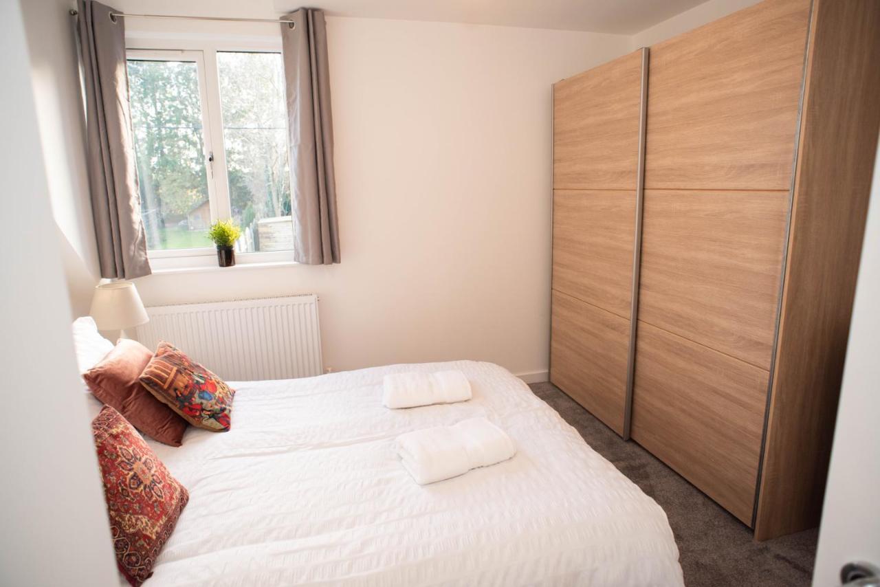 Walnut Flats-F4, 2-Bedroom With Ensuite - Parking, Netflix, Wifi - Close To Oxford, Bicester & Blenheim Palace Кідлінґтон Екстер'єр фото