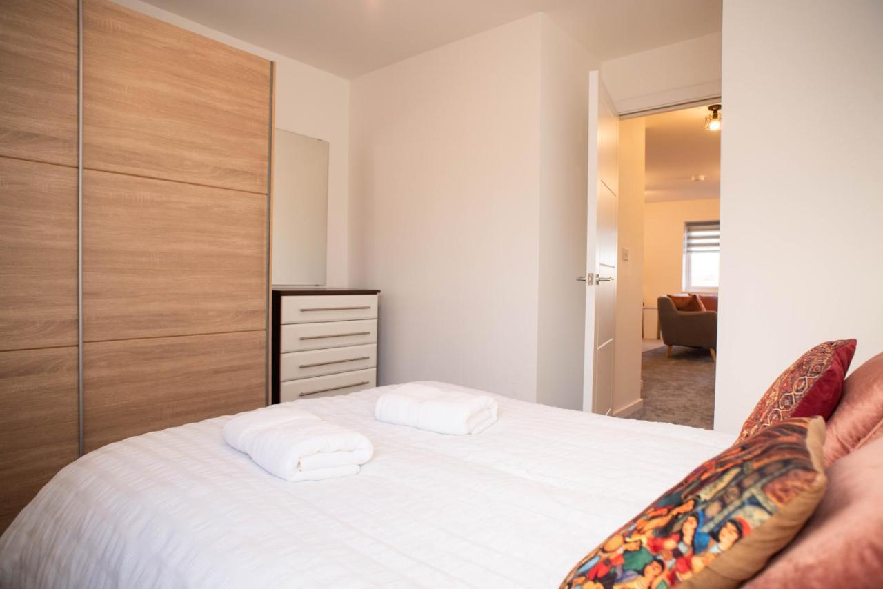 Walnut Flats-F4, 2-Bedroom With Ensuite - Parking, Netflix, Wifi - Close To Oxford, Bicester & Blenheim Palace Кідлінґтон Екстер'єр фото