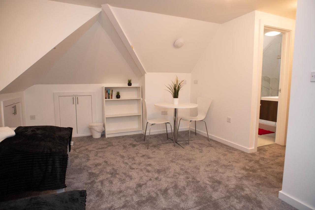 Walnut Flats-F4, 2-Bedroom With Ensuite - Parking, Netflix, Wifi - Close To Oxford, Bicester & Blenheim Palace Кідлінґтон Екстер'єр фото